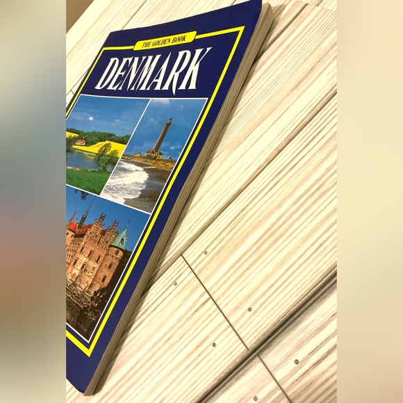 The Golden Book of Denmark by Bonechi - Picture 4 of 10